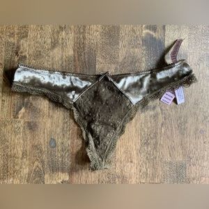 BNWT Dream Angels Thong Size XS